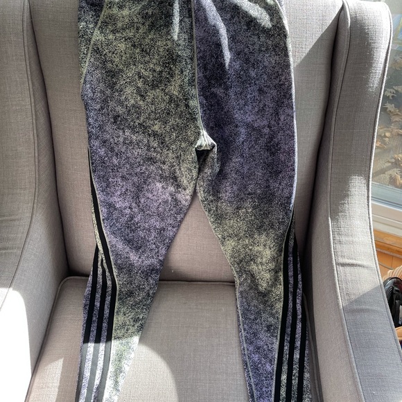 Adidas FEEL BRILLIANT 7/8 TIGHTS YellowTint Purple - Picture 4 of 6